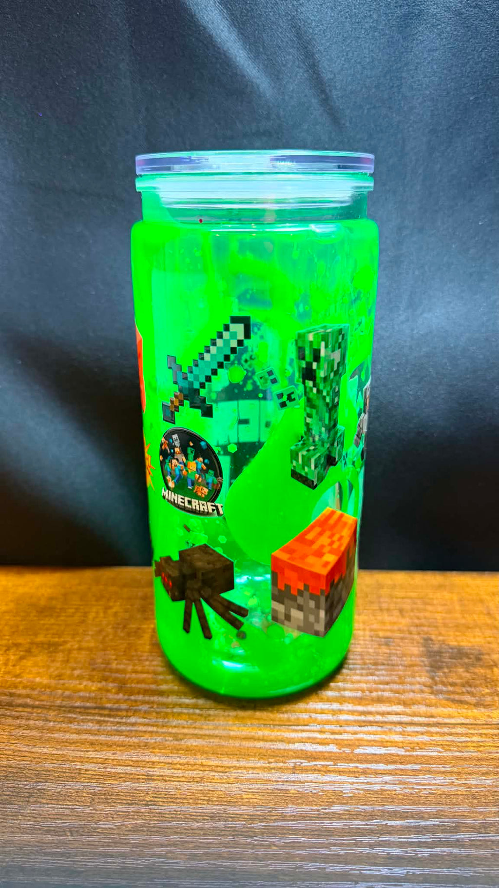 PRE-MADE 20OZ ACRYLIC SNOW GLOBE REG